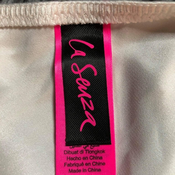 La Senza pretty sleepwear dress - Picture 9 of 10